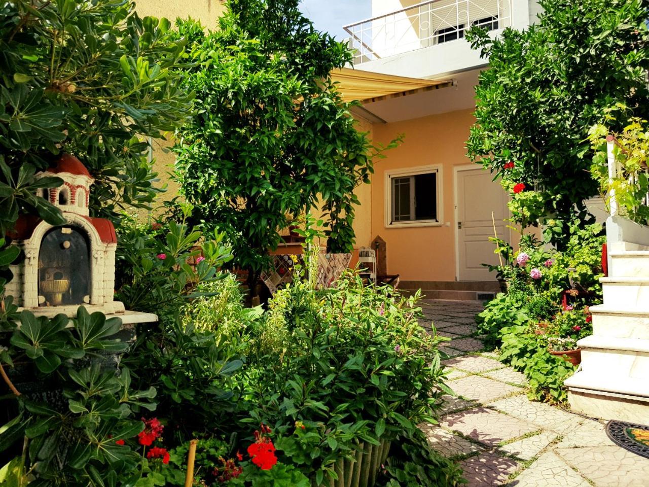 Nomads Rooms Trikala  Bagian luar foto