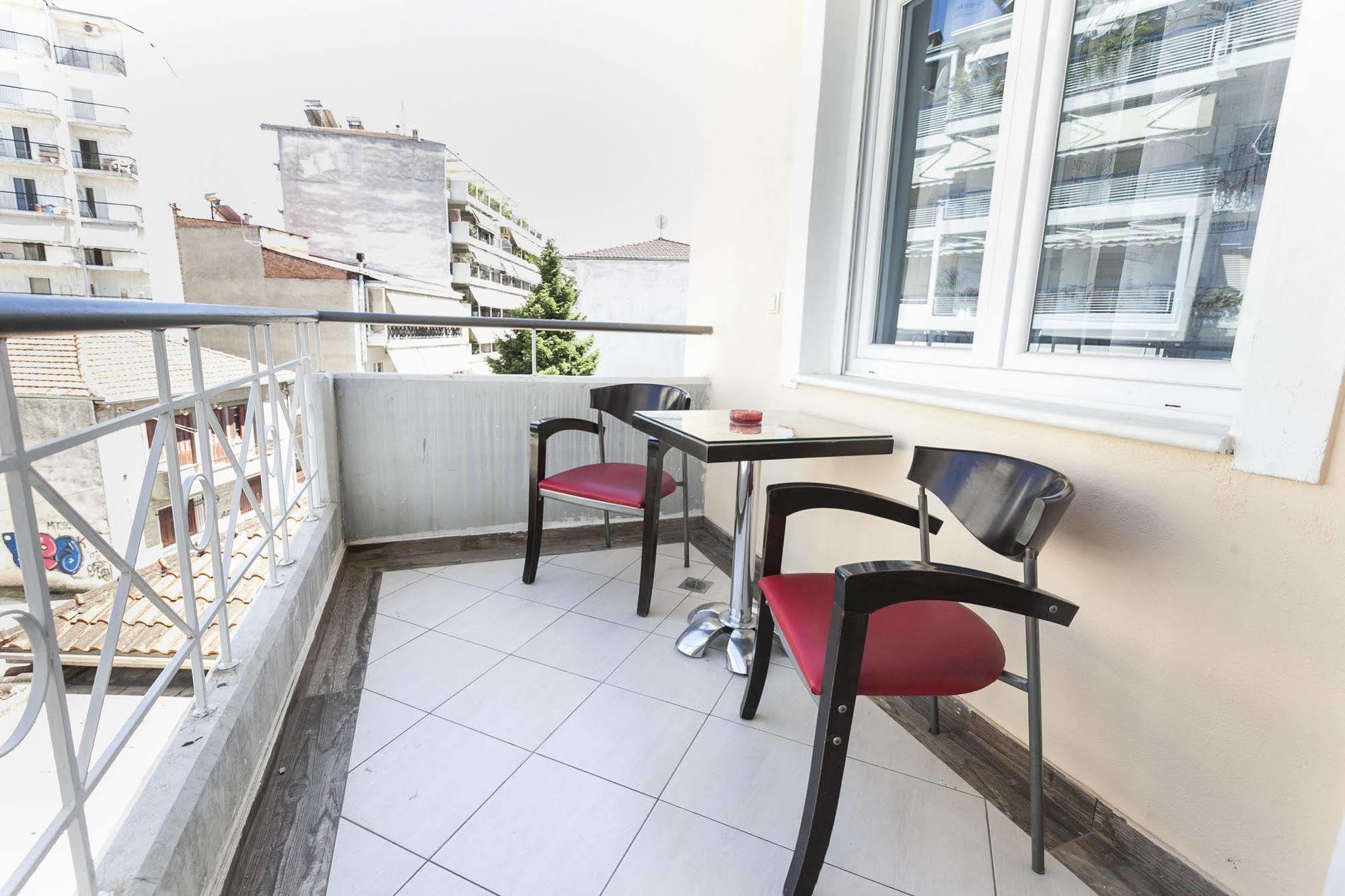 Nomads Rooms Trikala  Bagian luar foto