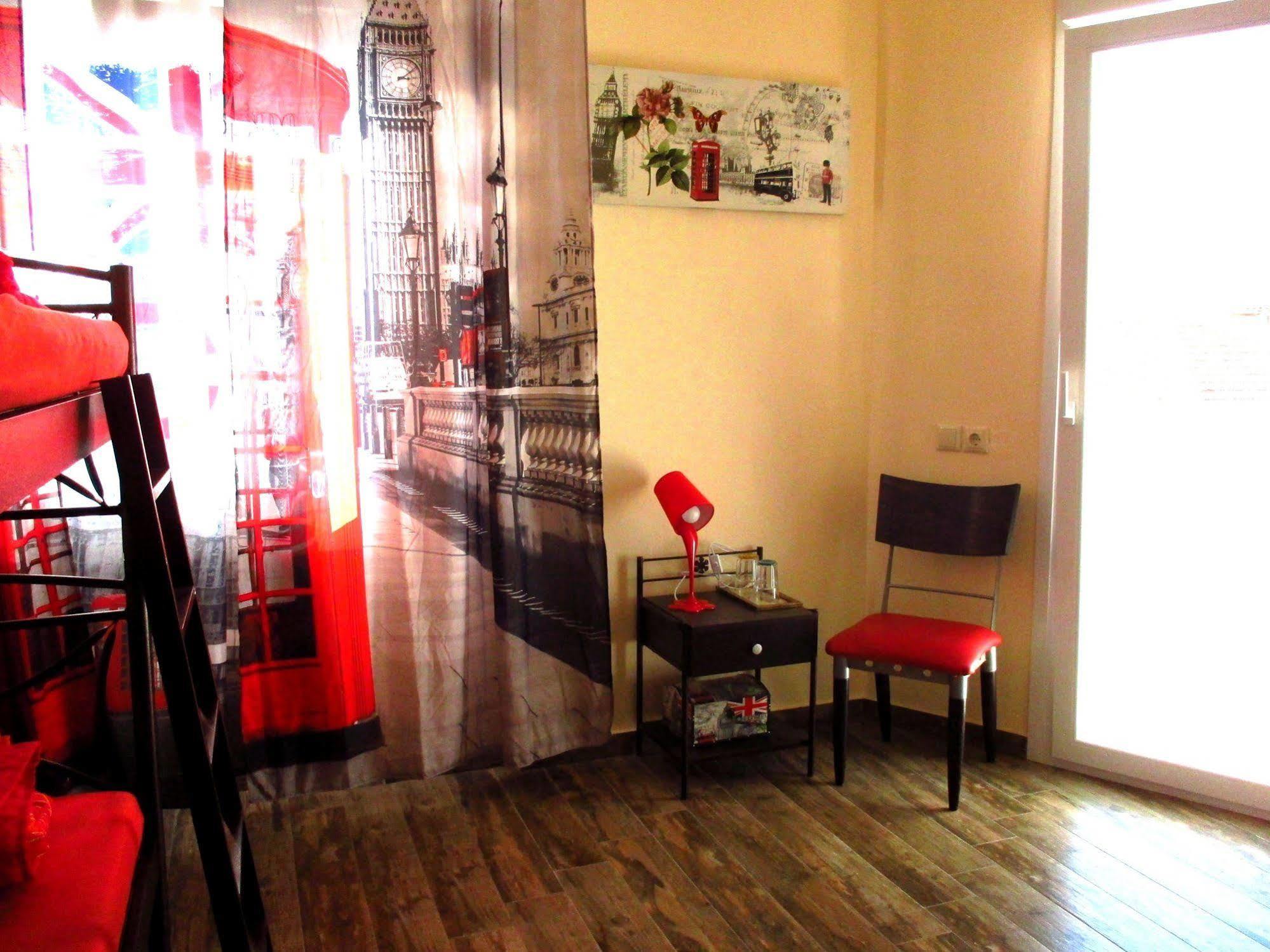 Nomads Rooms Trikala  Bagian luar foto