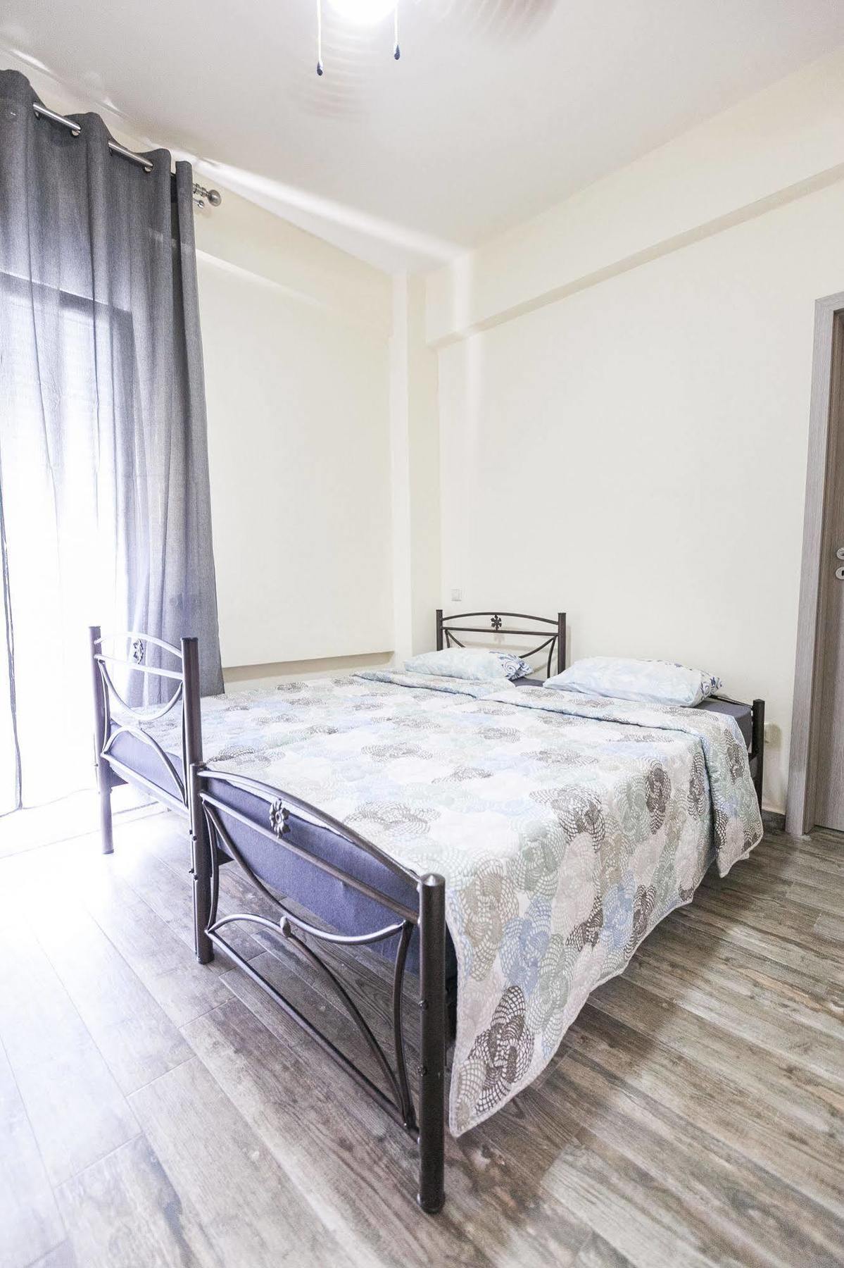Nomads Rooms Trikala  Bagian luar foto